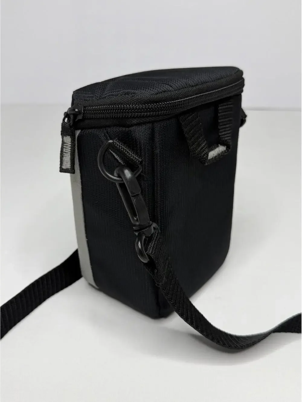 Canon 100ES Carry/Shoulder Bag + Case Logic Camera Bag P65C